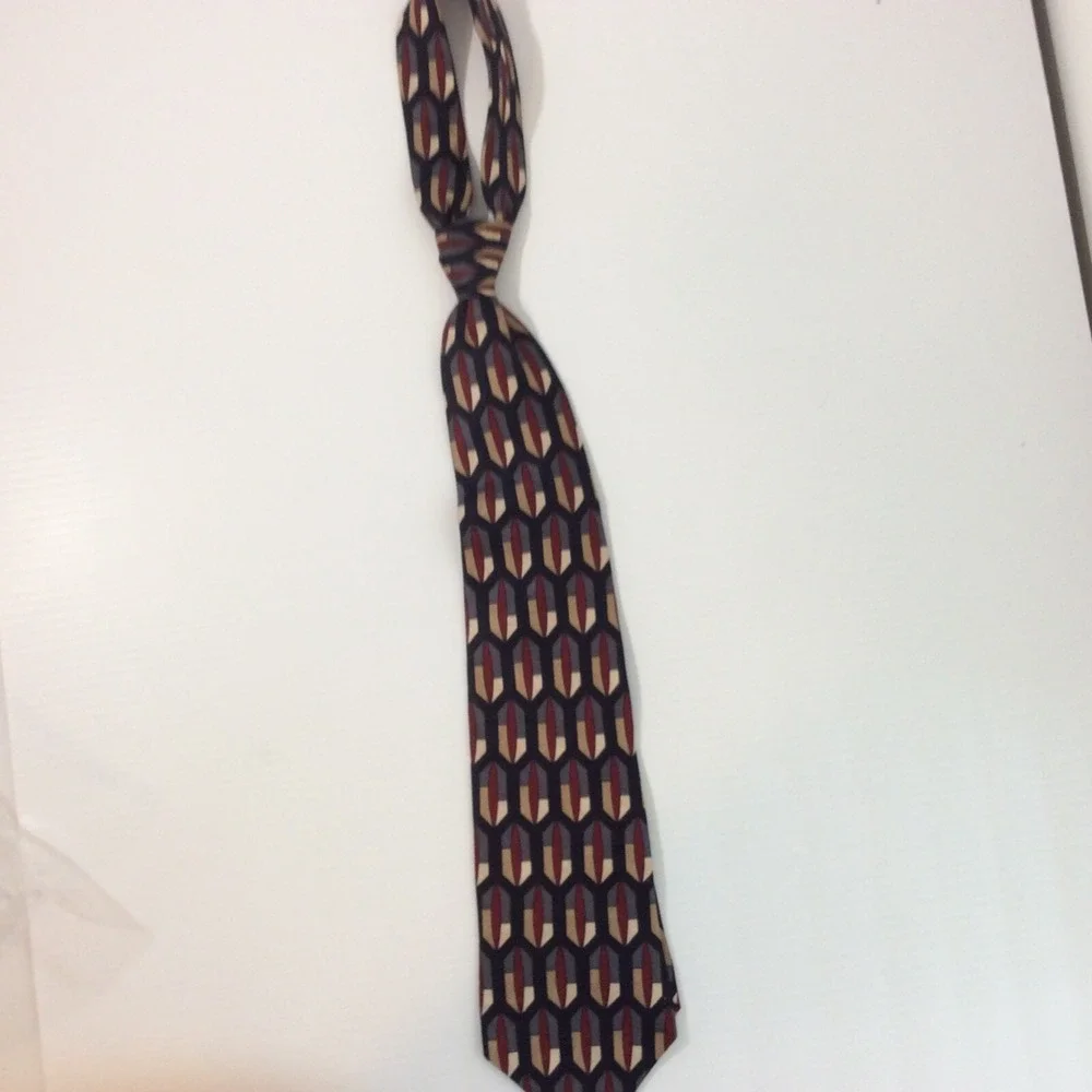Louis Feraud mens neck